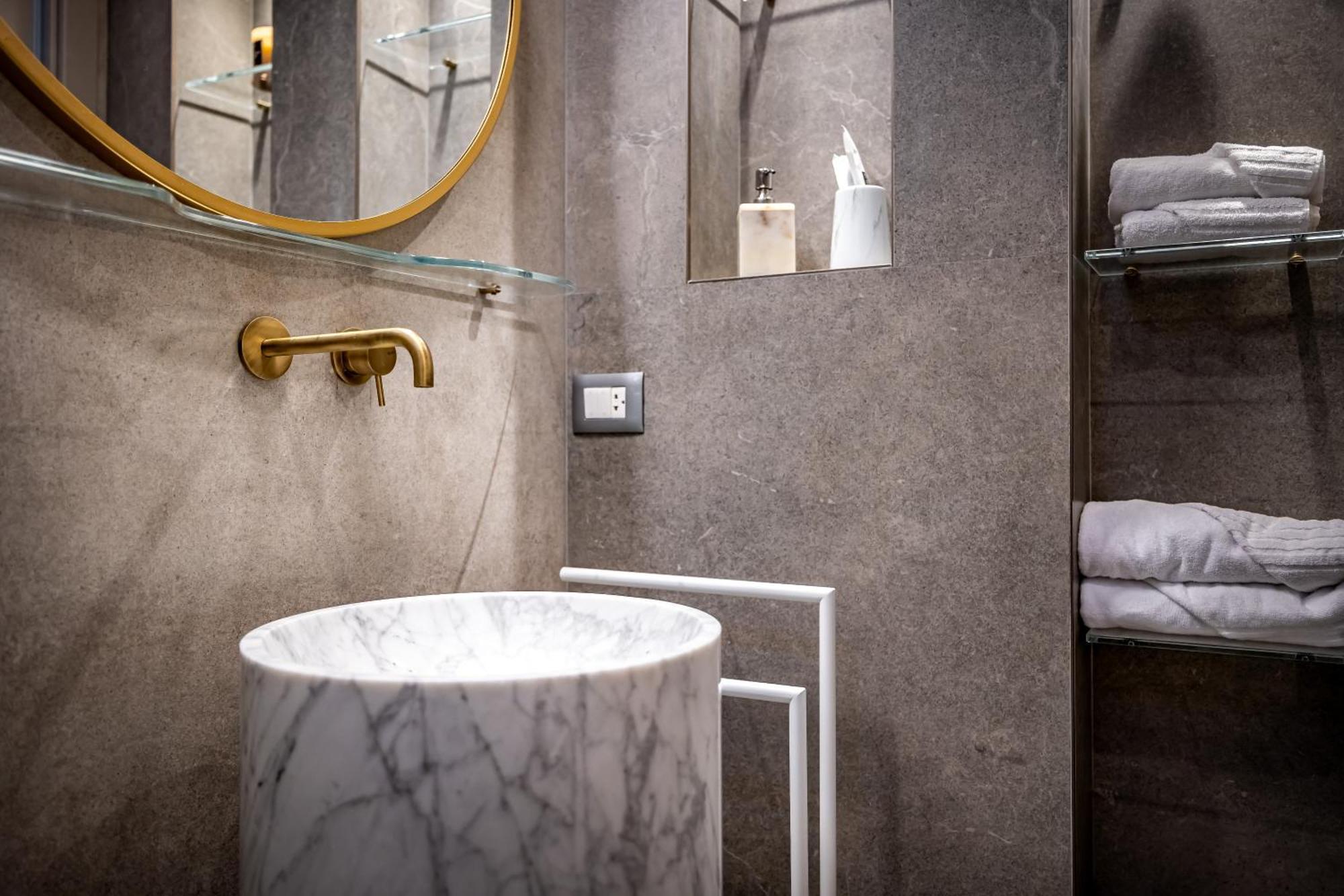 Dimora Collection - Le Torri - Boutique Luxury Suites - Adults Only Флоренция Экстерьер фото