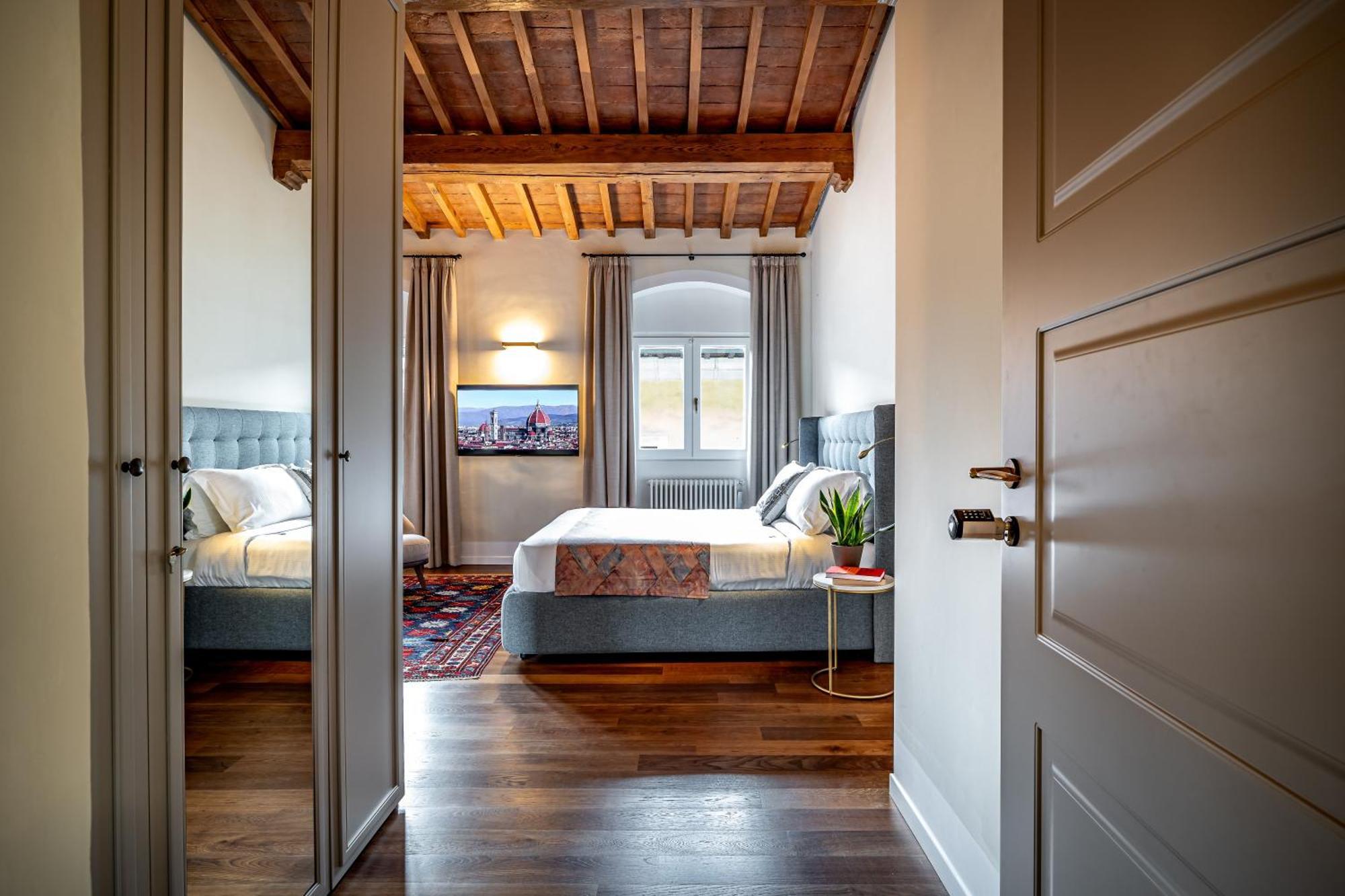 Dimora Collection - Le Torri - Boutique Luxury Suites - Adults Only Флоренция Экстерьер фото