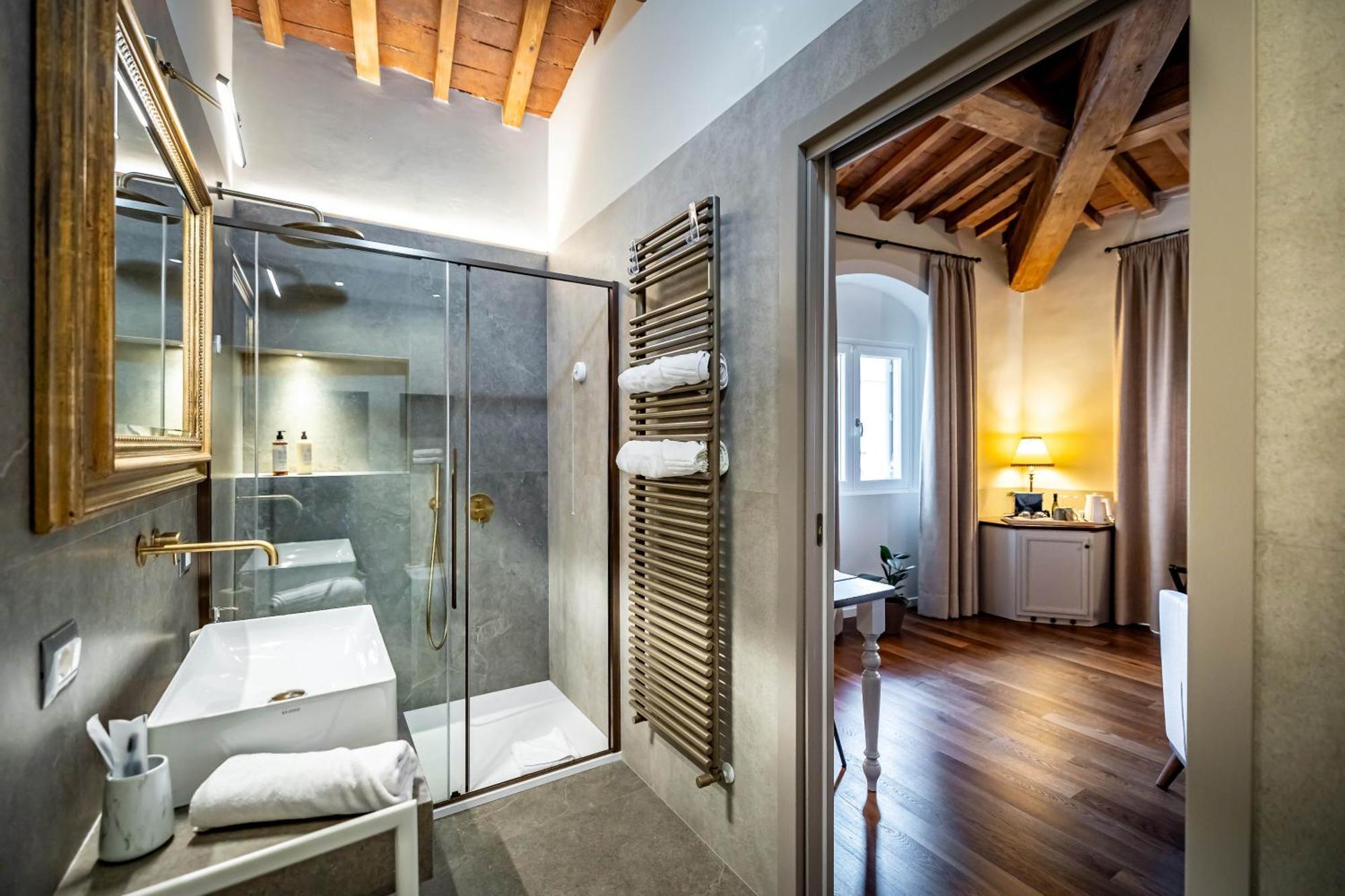Dimora Collection - Le Torri - Boutique Luxury Suites - Adults Only Флоренция Экстерьер фото