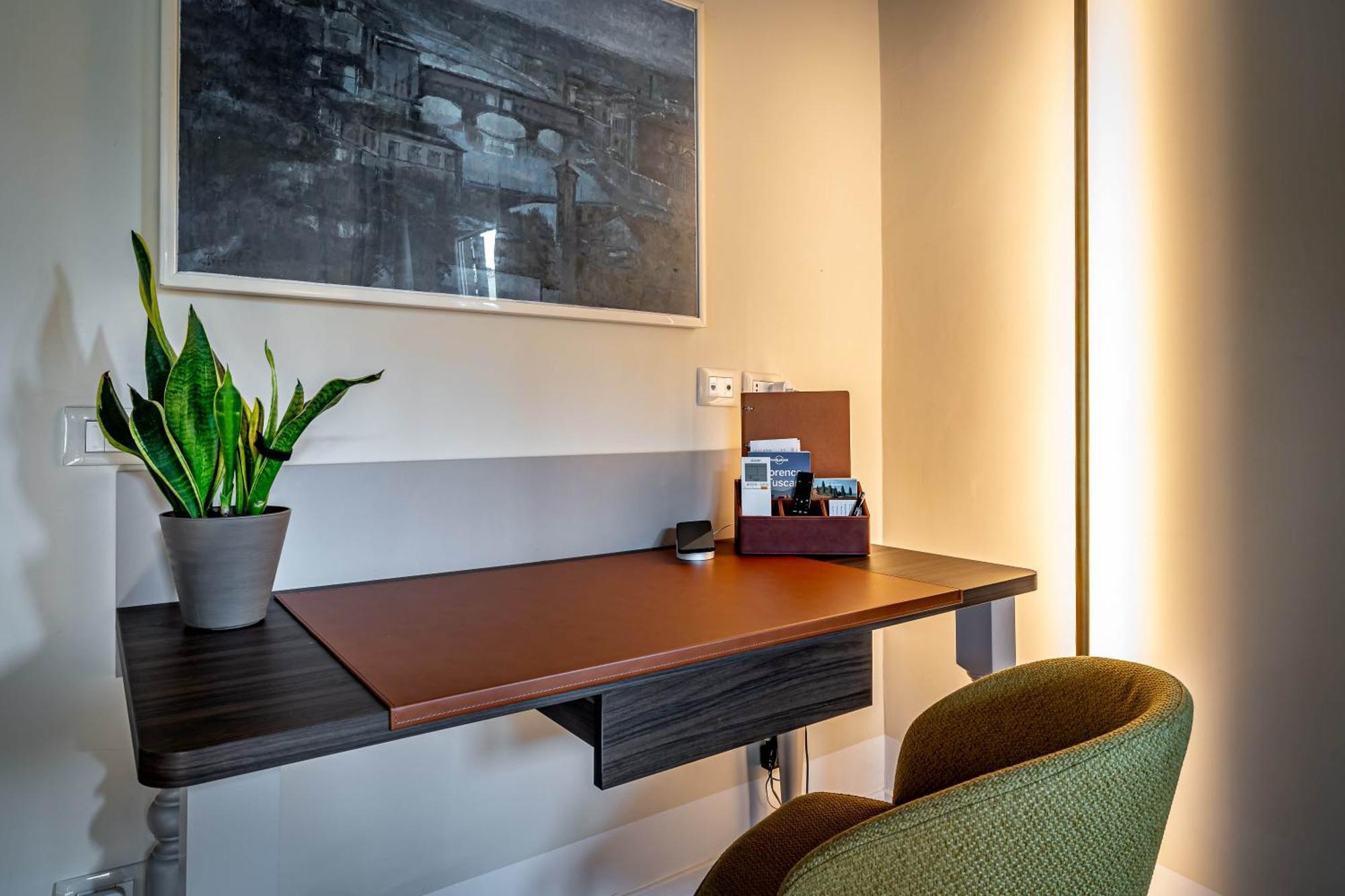 Dimora Collection - Le Torri - Boutique Luxury Suites - Adults Only Флоренция Экстерьер фото