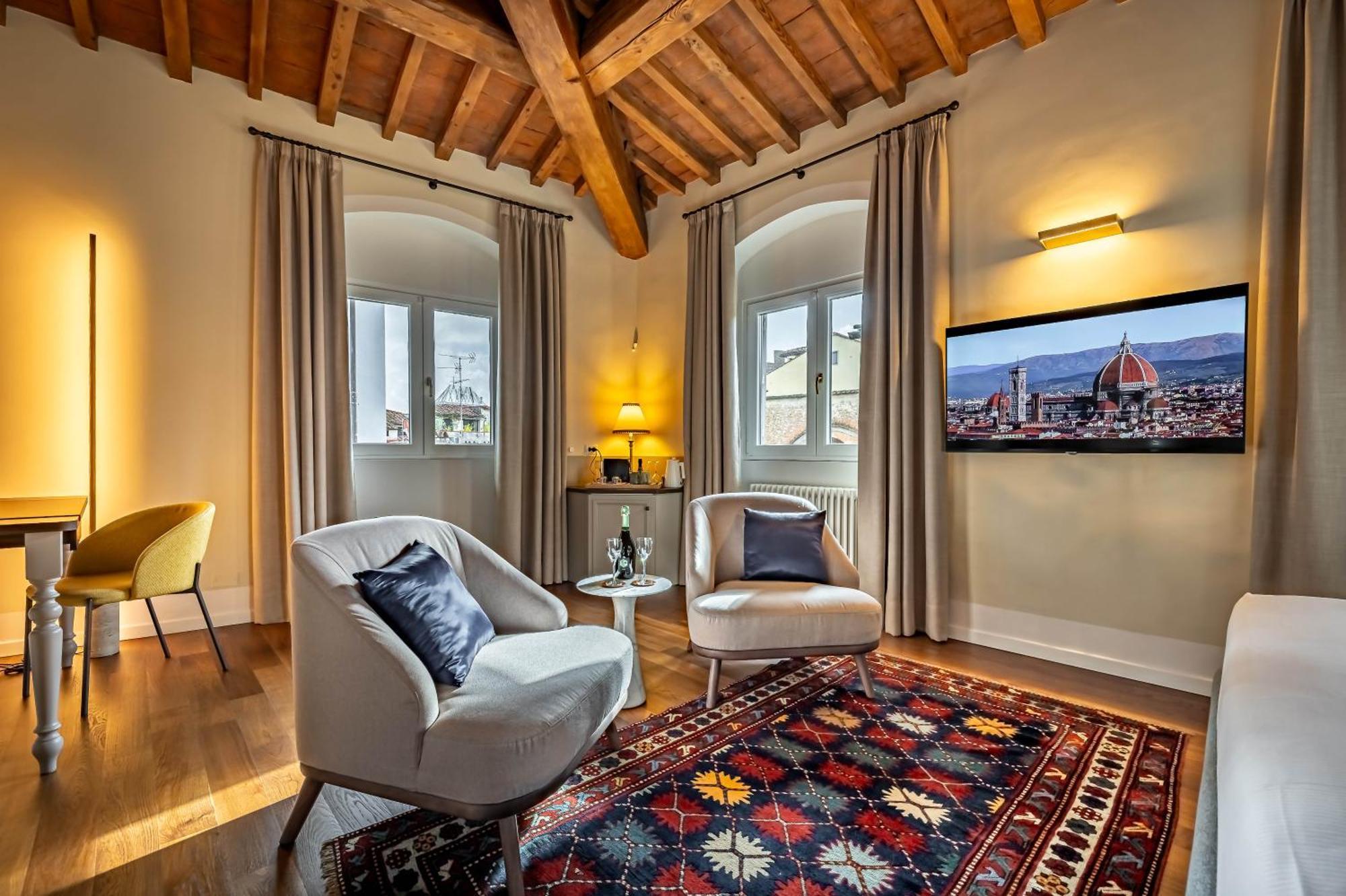 Dimora Collection - Le Torri - Boutique Luxury Suites - Adults Only Флоренция Экстерьер фото
