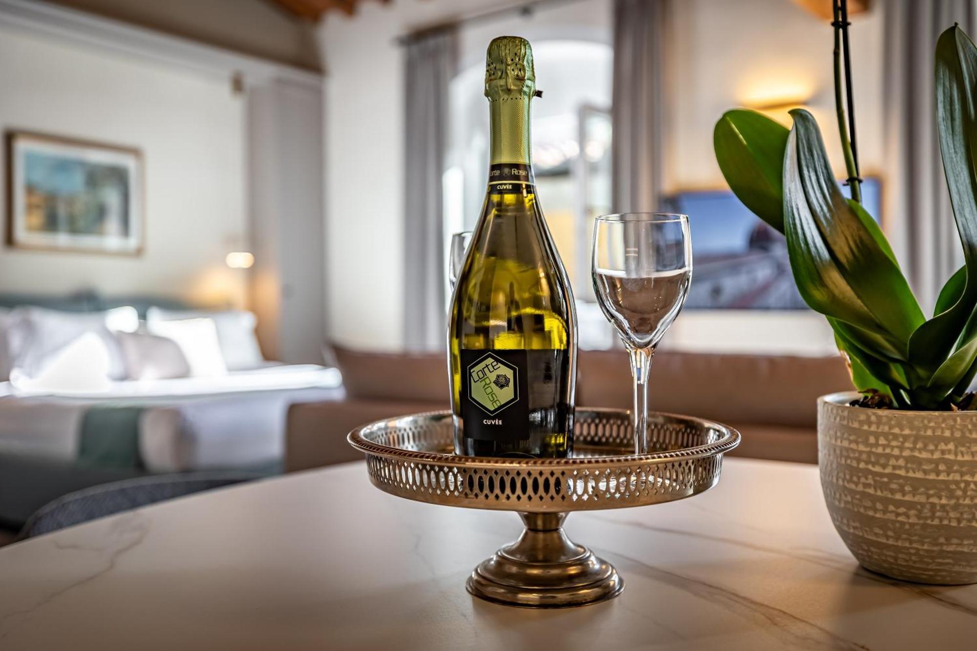 Dimora Collection - Le Torri - Boutique Luxury Suites - Adults Only Флоренция Экстерьер фото