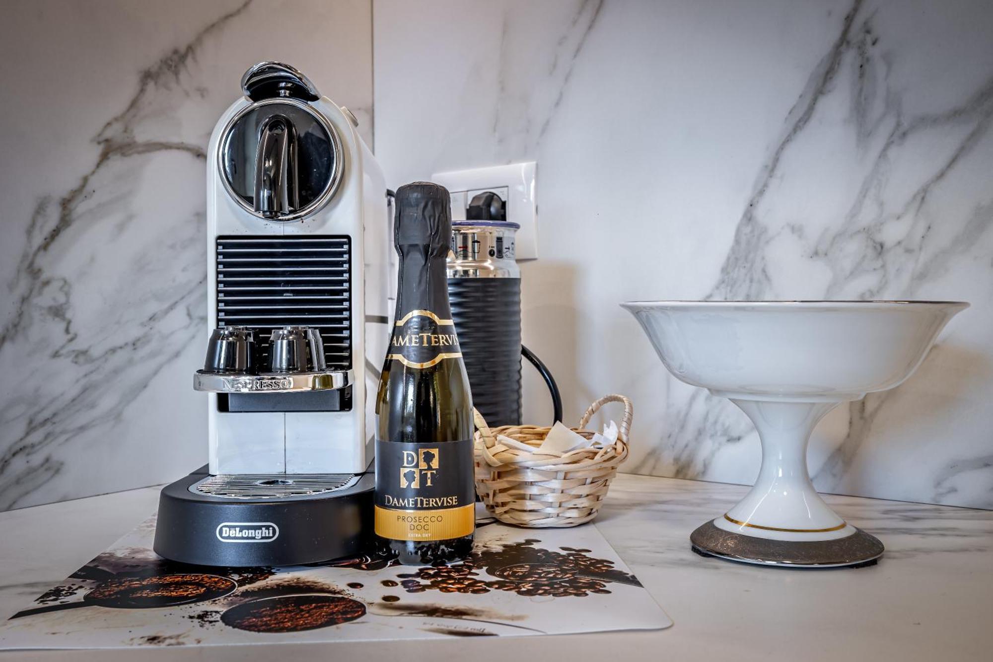 Dimora Collection - Le Torri - Boutique Luxury Suites - Adults Only Флоренция Экстерьер фото