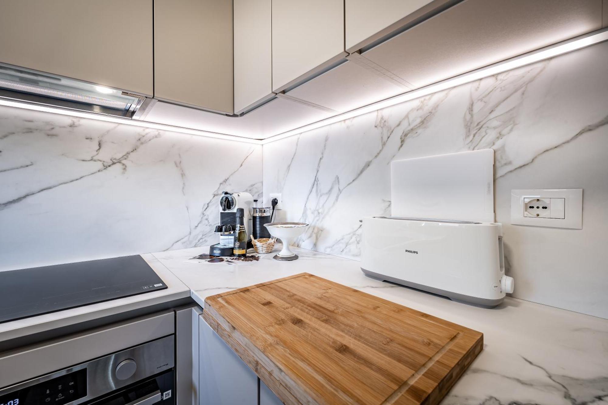 Dimora Collection - Le Torri - Boutique Luxury Suites - Adults Only Флоренция Экстерьер фото